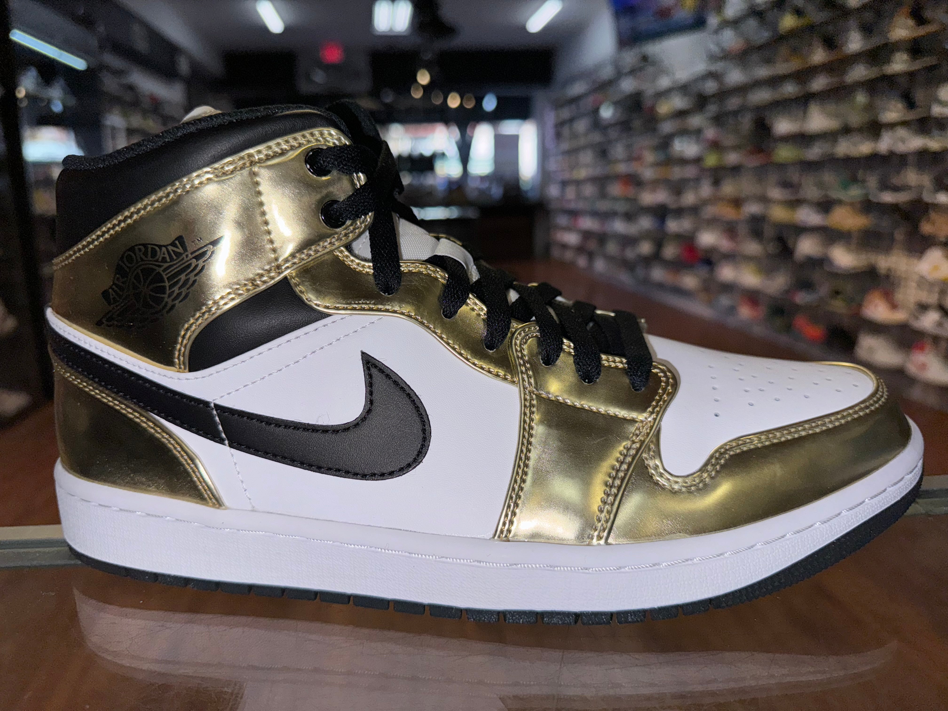 Size 10.5 Air Jordan 1 "Metallic Gold" Brand New